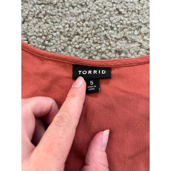 Torrid Babydoll Rayon Crepe Embroidered Lace-Up Top boho size 5 - Picture 5 of 10